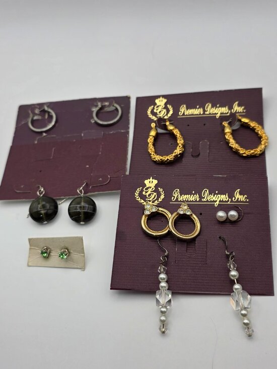Jewelry - Mixed Earring Lot 7 Pairs Premier Designs & Unsigned Hoops Studs Dangles
